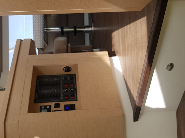 Yacht charter Cogolin cheap Saba 50