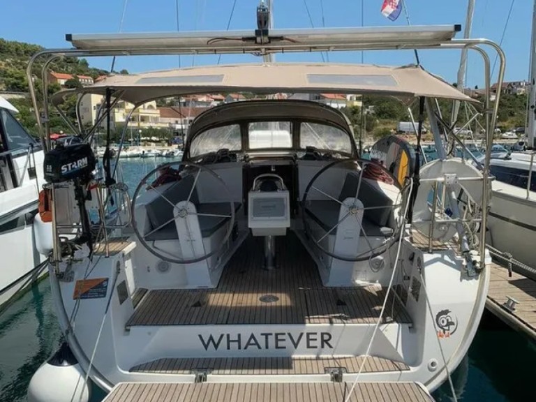 Sailboat for rent Sukošan at the best price