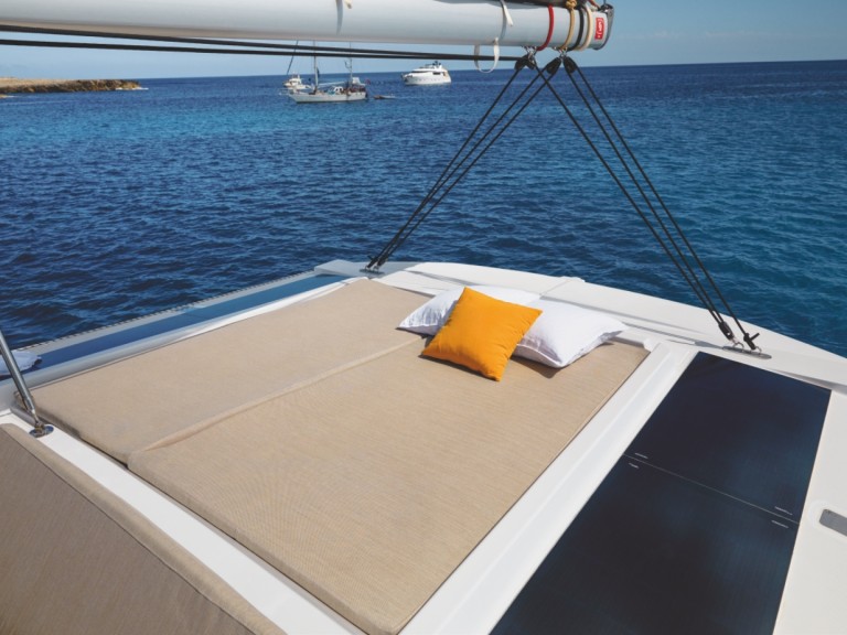 Bali Bali 4.2 charter bareboat or captained in  Pirovac