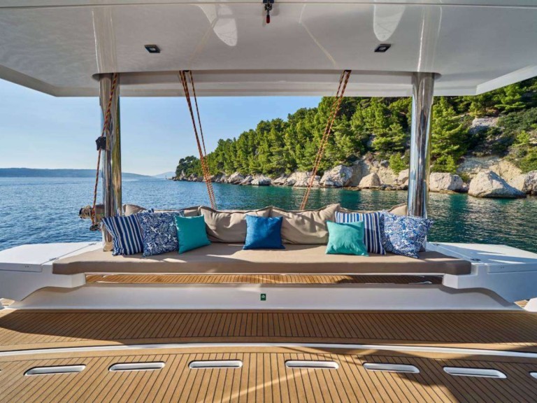 Bali Bali 5.4 charter bareboat or captained in  Salerno