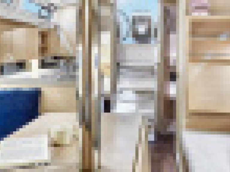 Yacht charter Arzon cheap OCEANIS 34.1 PTE