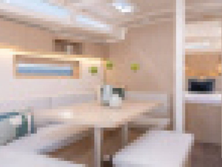 Boat rental Bénéteau Oceanis 37.1 in Arzon on Samboat