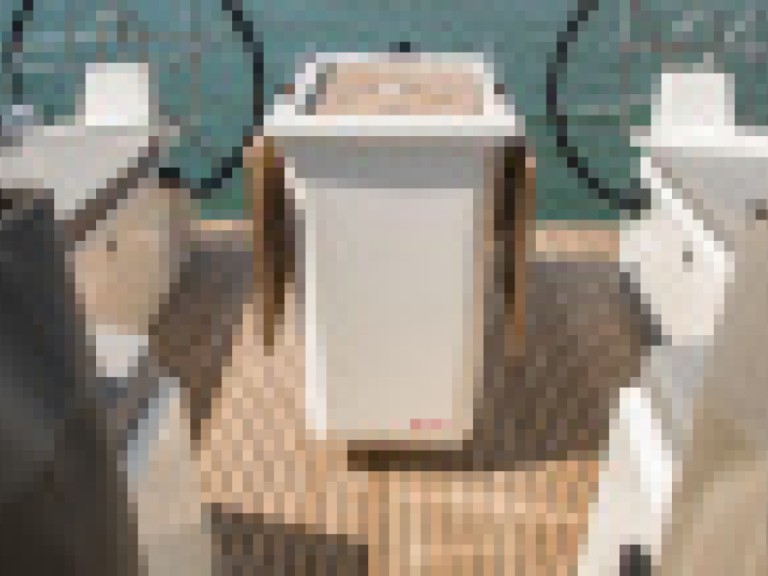 Yacht charter Arzon cheap OCEANIS 40.1