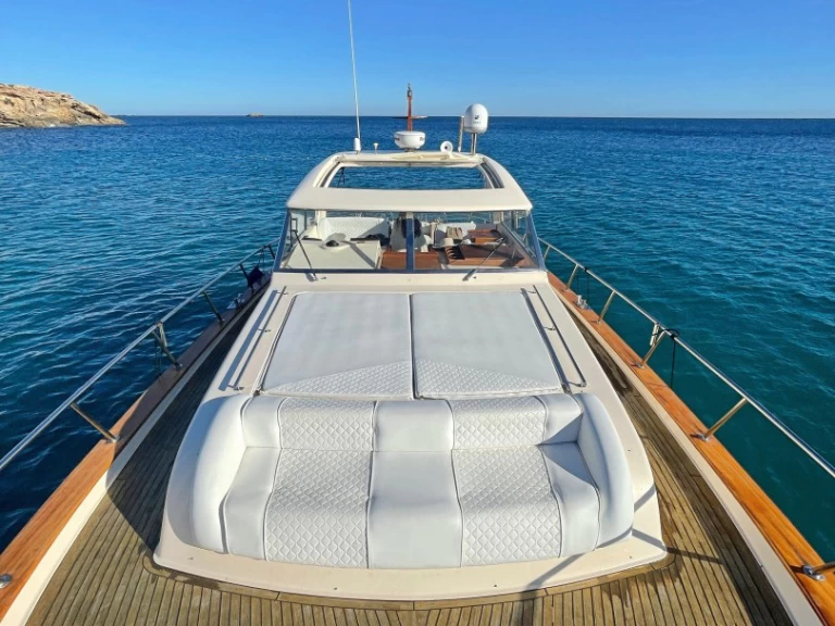 Gozzo Apreamare 38  in Porto de Sorrento on SamBoat