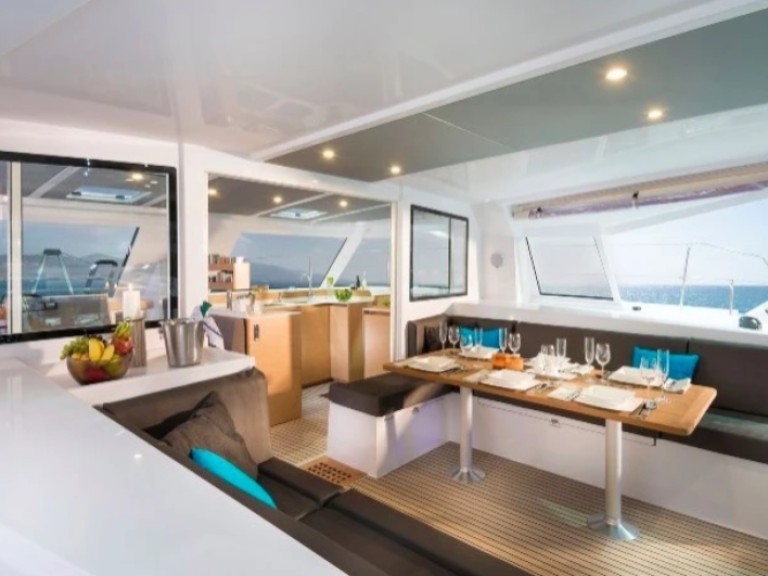 Boat rental 8 NAUTITECH 40 in Ajaccio on Samboat