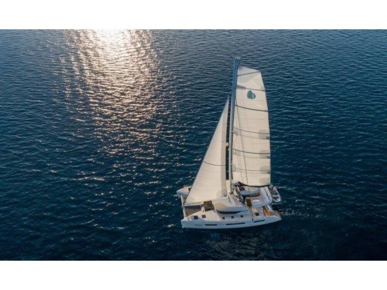 Rent a Lagoon Lagoon 50F Marina (City)