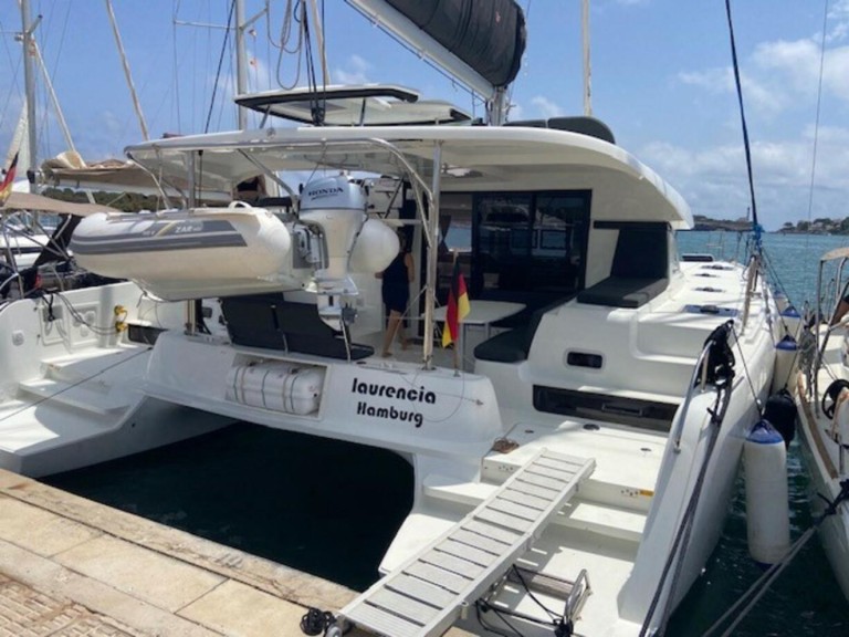 Catamaran rental in Portocolom - Lagoon Lagoon 42