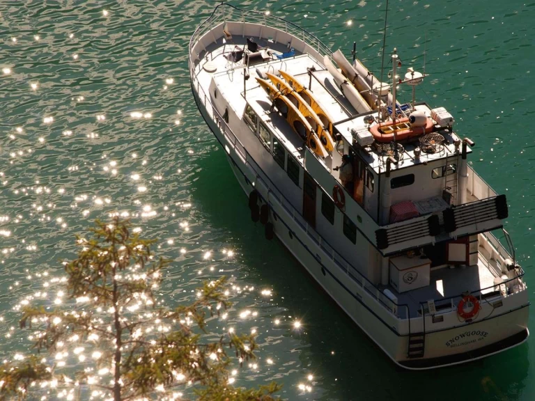 Yacht charter State of Alaska cheap Snow Goose