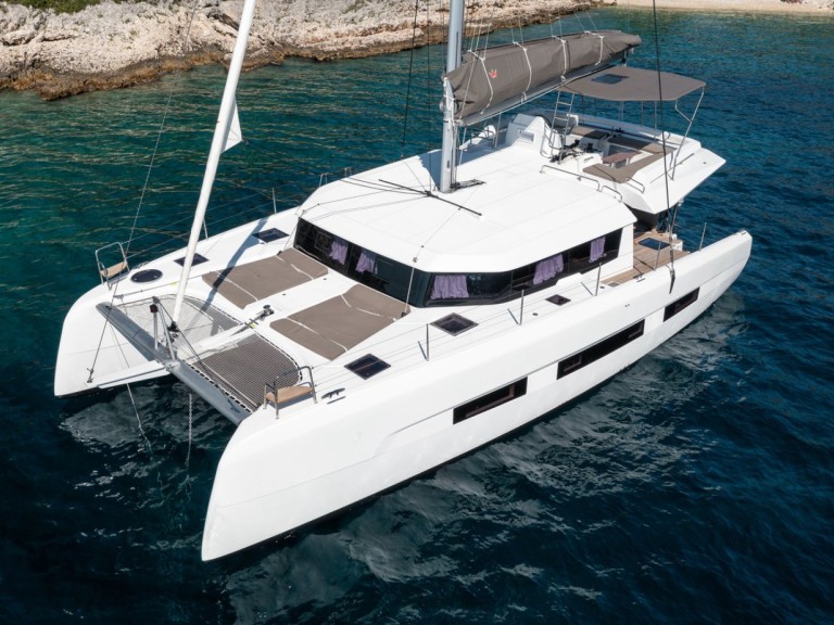 Bareboat Rental Catamaran Dufour with a boat licence