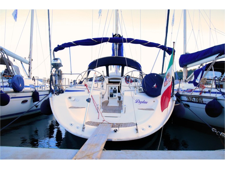 Bareboat Rental Sailboat Bavaria with a boat licence