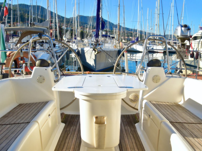 Sailboat for rent Castiglioncello at the best price