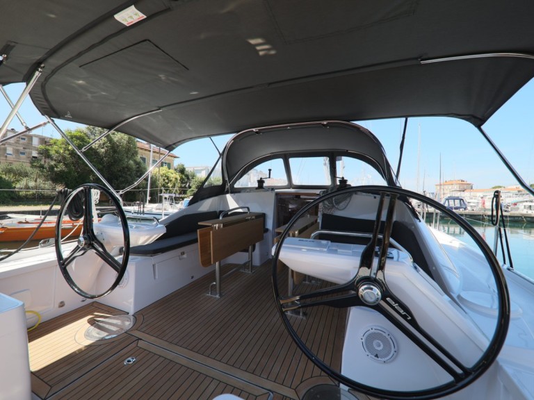 Boat rental Elan Elan Impression 45 - 4 cab. in Zadar on Samboat