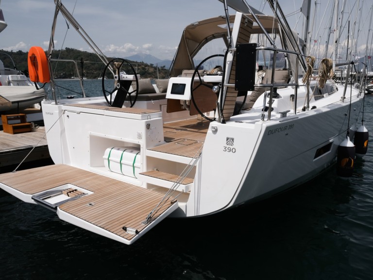 Boat rental Dufour Dufour 390 in Fethiye on Samboat