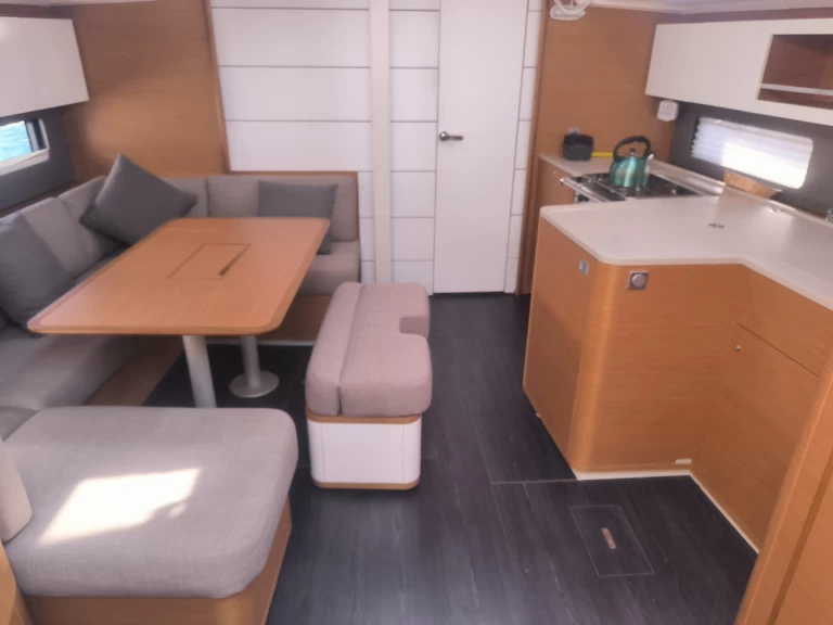 Sailboat for rent Adaköy at the best price