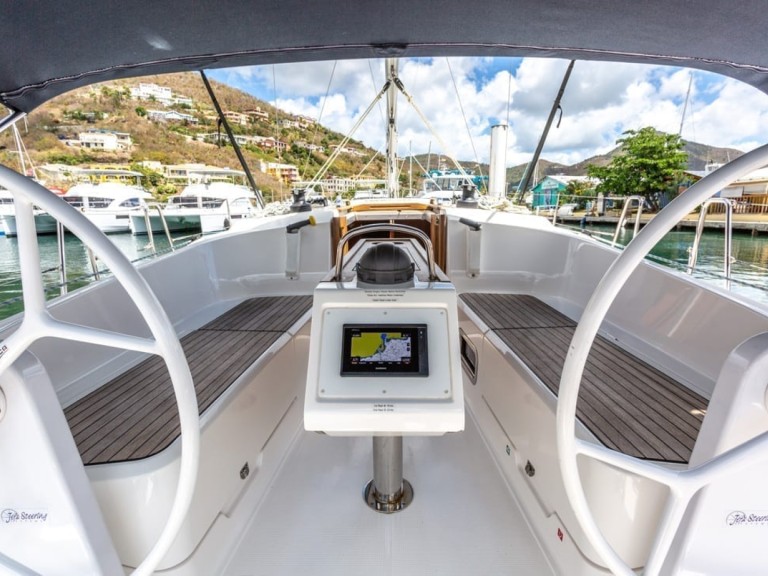 Bareboat Rental Sailboat Bavaria with a boat licence
