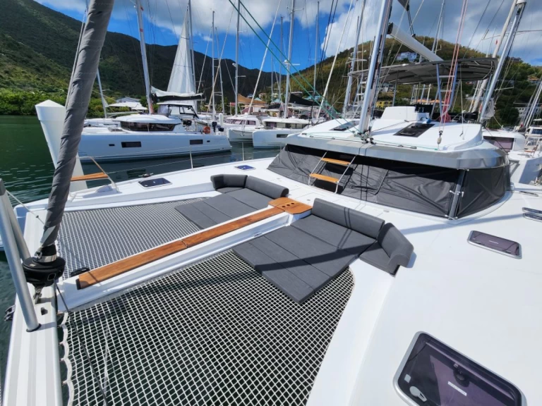 Catamaran rental in Road Town - Nautitech Nautitech 46 Fly