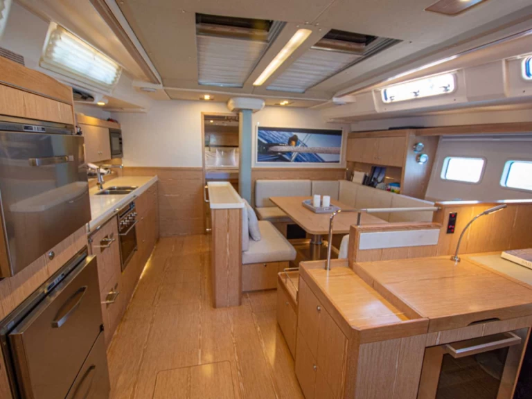 Sailboat for rent La Condamine at the best price
