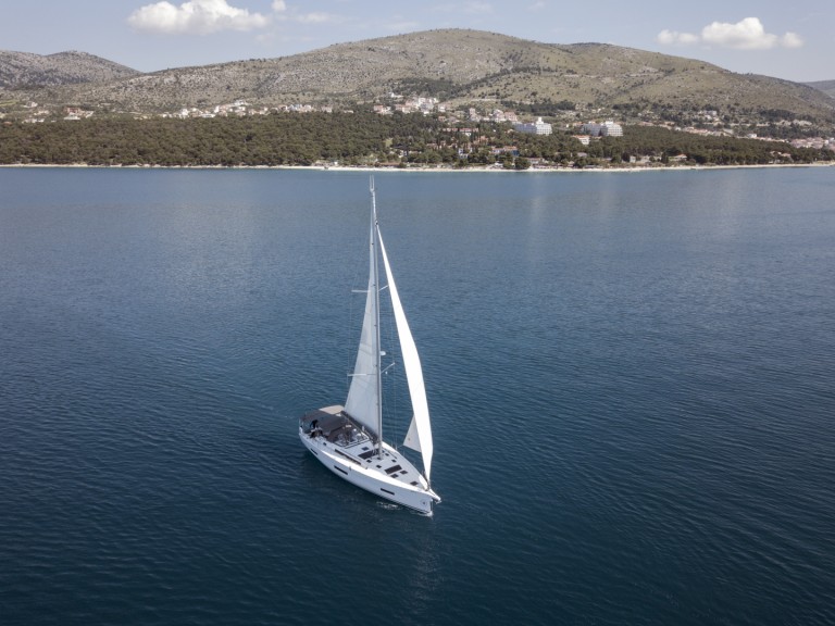 Boat rental Dufour Dufour 530 in Seget Donji on Samboat