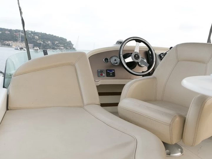 Yacht charter Alimos cheap Prestige 32 Fly