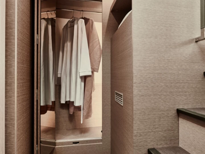 Boat rental Jeanneau Prestige 420 Fly - 2 cab. in Split on Samboat