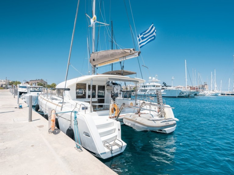 Lagoon Lagoon 39 in Rhodes (City) on SamBoat