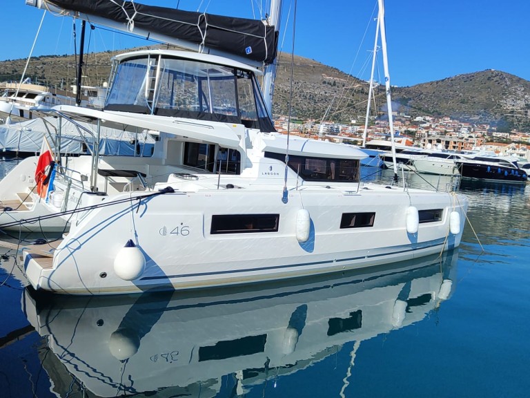 Boat rental Lagoon Lagoon 46 in Seget Donji on Samboat