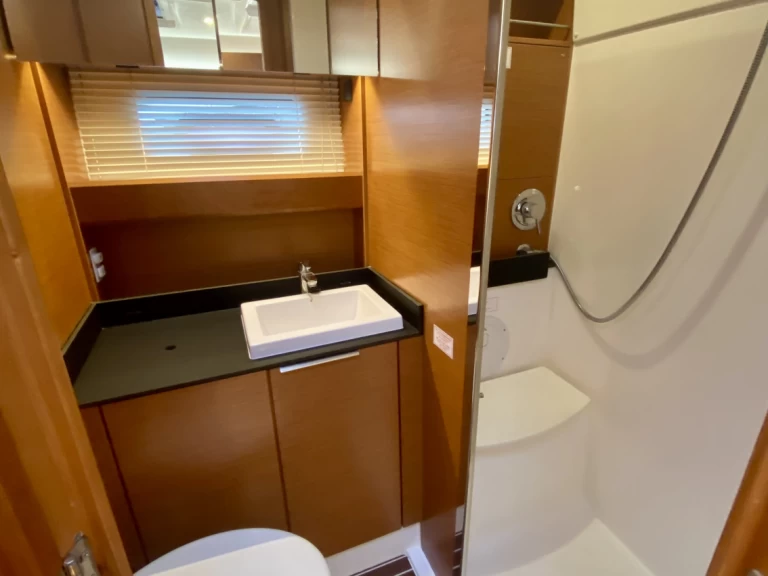 Bavaria Bavaria 400 Sport in Nice on SamBoat