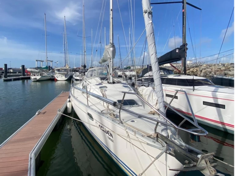 Sailboat for rent La Turballe at the best price
