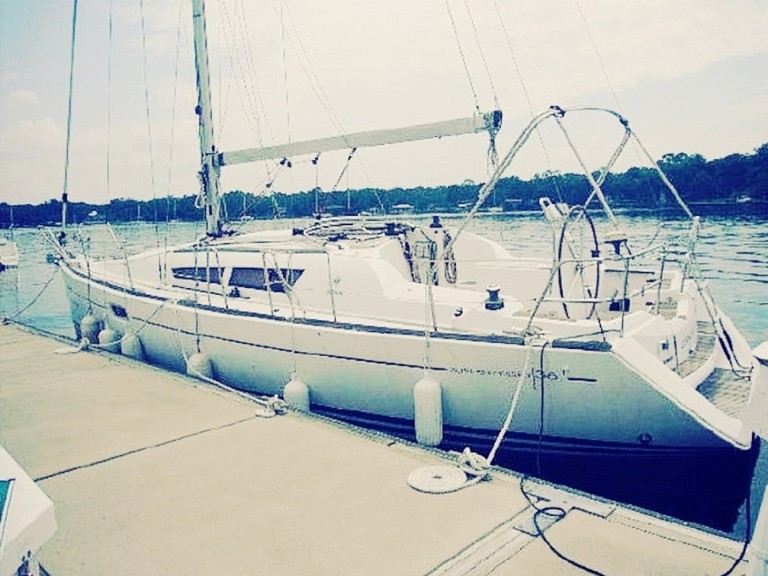 Rent a Jeanneau Sun Odyssey 36i Corfu