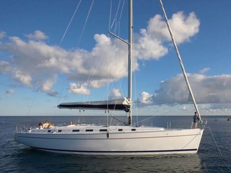 Sailboat for rent Corfu at the best price