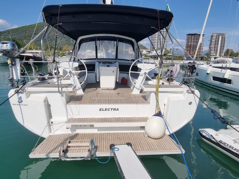 Boat rental Bénéteau Oceanis 46.1 in Cugnana Verde on Samboat