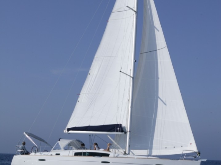 Rent a Bénéteau Oceanis 43 Corfu
