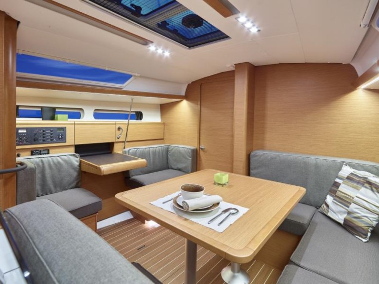 Sailboat rental in Corfu - Jeanneau Sun Odyssey 419