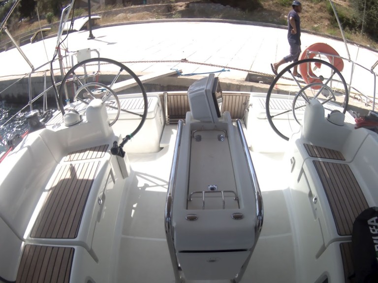 Sailboat for rent Corfu at the best price