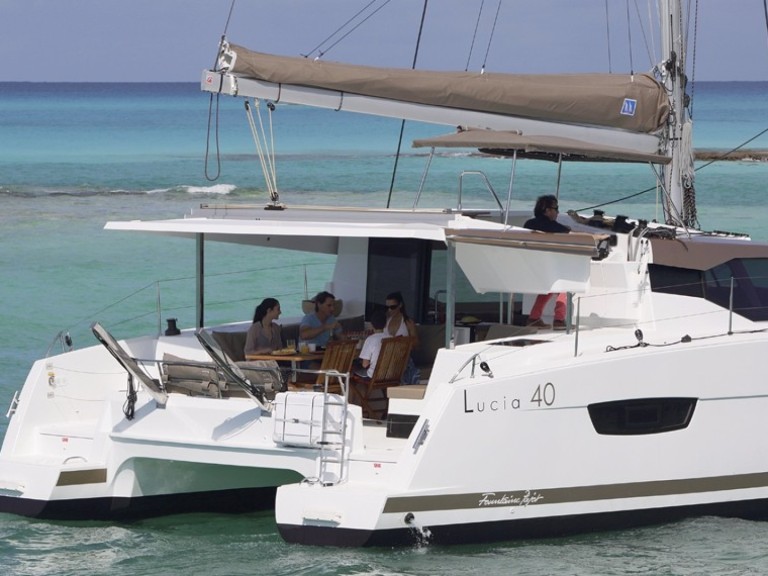 Catamaran rental in Zaton - Fountaine Pajot Lucia 40