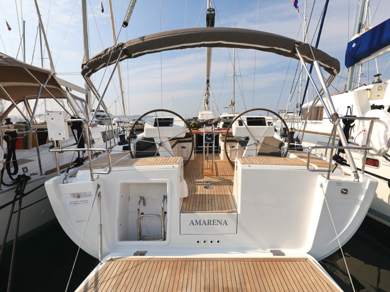 Sailboat rental in Sukošan - Hanse Hanse 458
