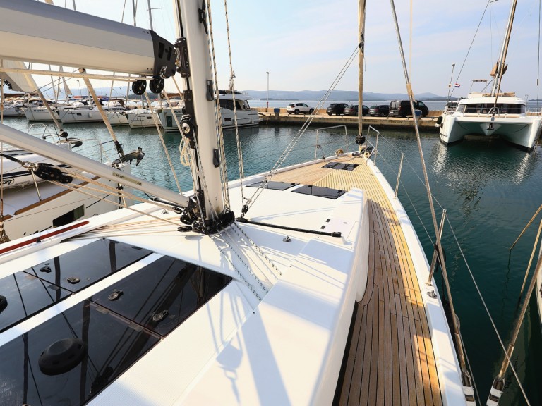 Yacht charter Sukošan cheap Hanse 458