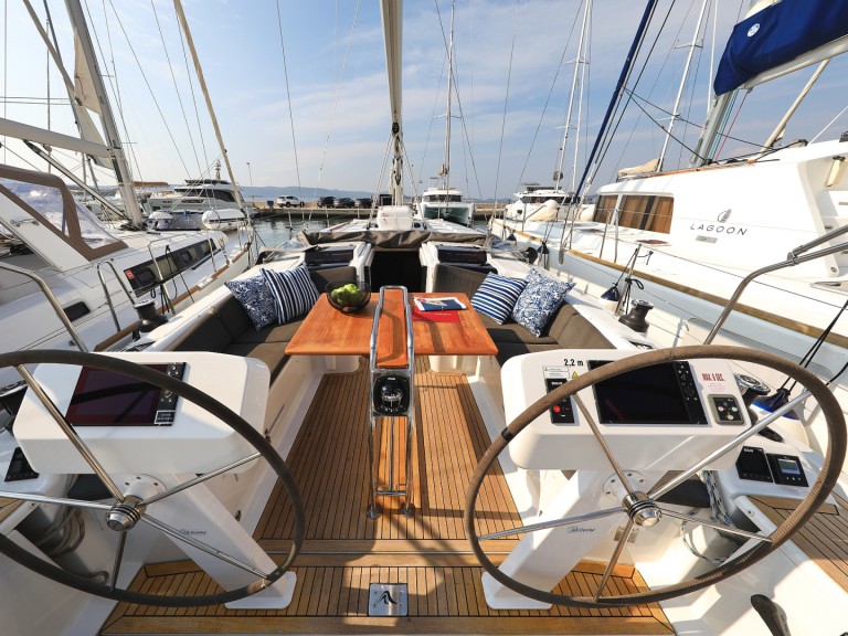 Boat rental Hanse Hanse 458 in Sukošan on Samboat