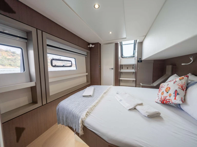 Luxury Yacht rental in Leeward Island - Bali My Marina