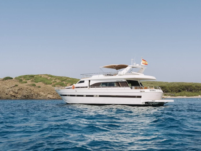 Luxury Yacht rental in Baiona - Cantieri Di Pisa Akhir 22
