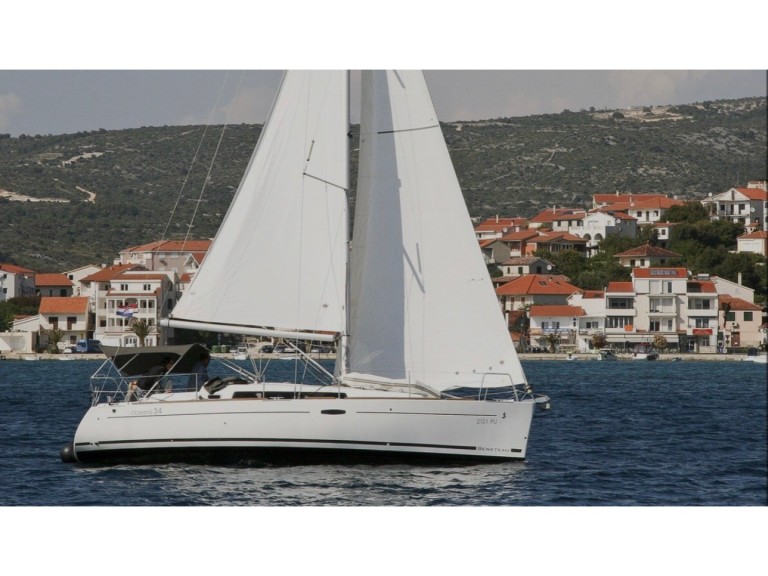 Rent a Bénéteau Oceanis 34 Lefkáda