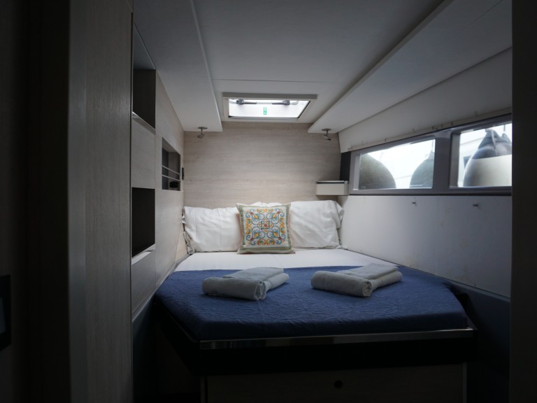 Yacht charter Alimos cheap Leopard 45