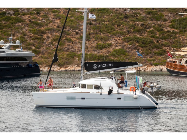 Bareboat Rental Catamaran Lagoon with a boat licence