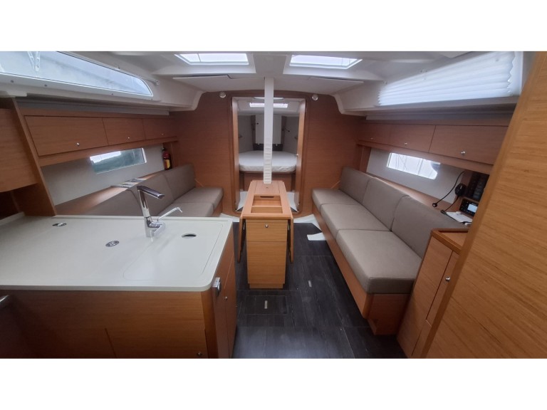 Bareboat Rental Sailboat Dufour with a boat licence