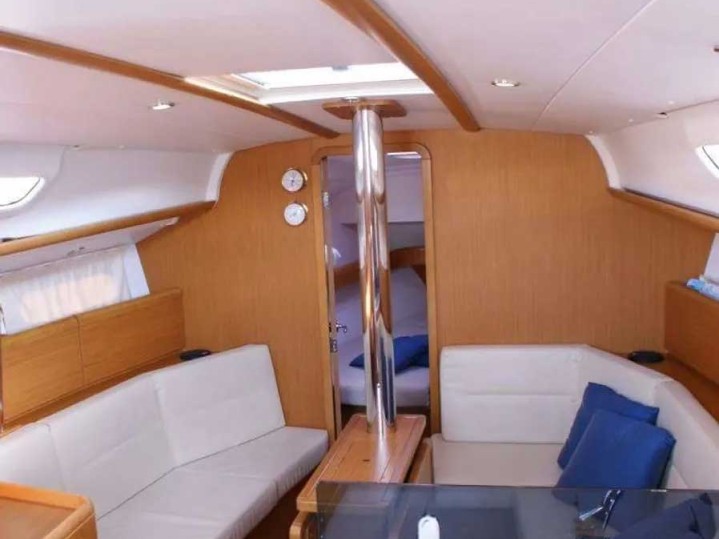 Sailboat rental with or without captain Jeanneau Punta Ala