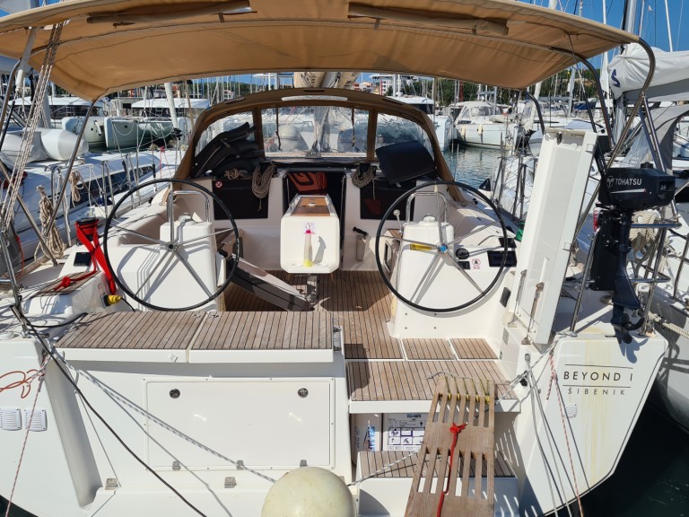 Sailboat rental in Zaton - Dufour Dufour 460 Grand Large