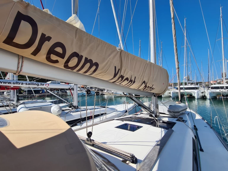 Bareboat Rental Sailboat Dufour with a boat licence