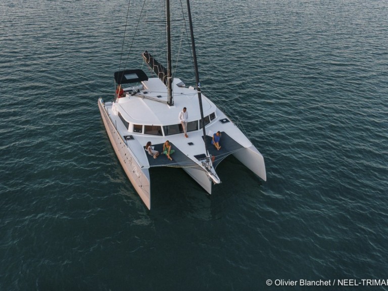 Catamaran for rent Saint-Raphaël at the best price