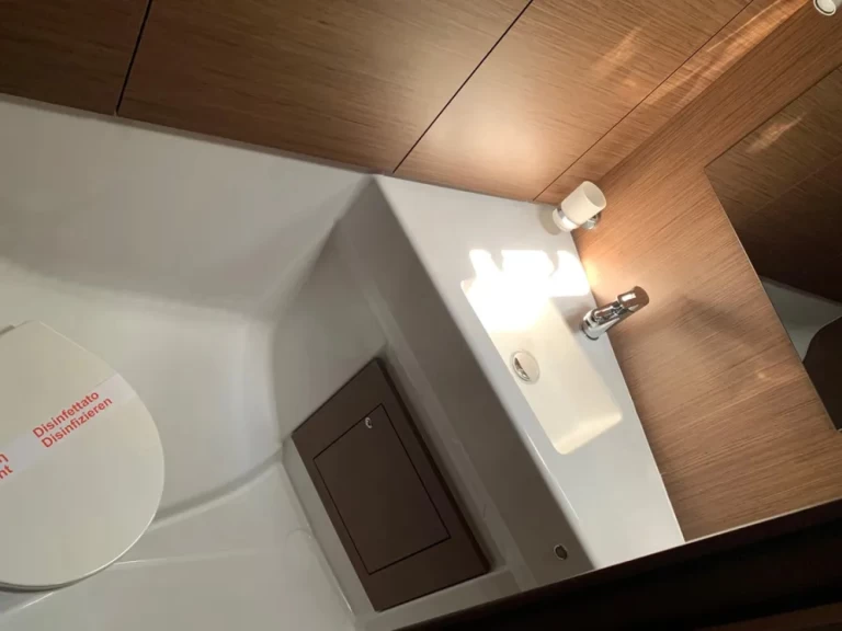 Boat rental Bénéteau Oceanis 40.1 in Volos on Samboat