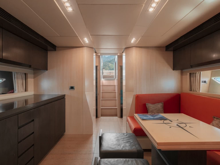 Luxury Yacht rental in Capri - Alfamarine 60